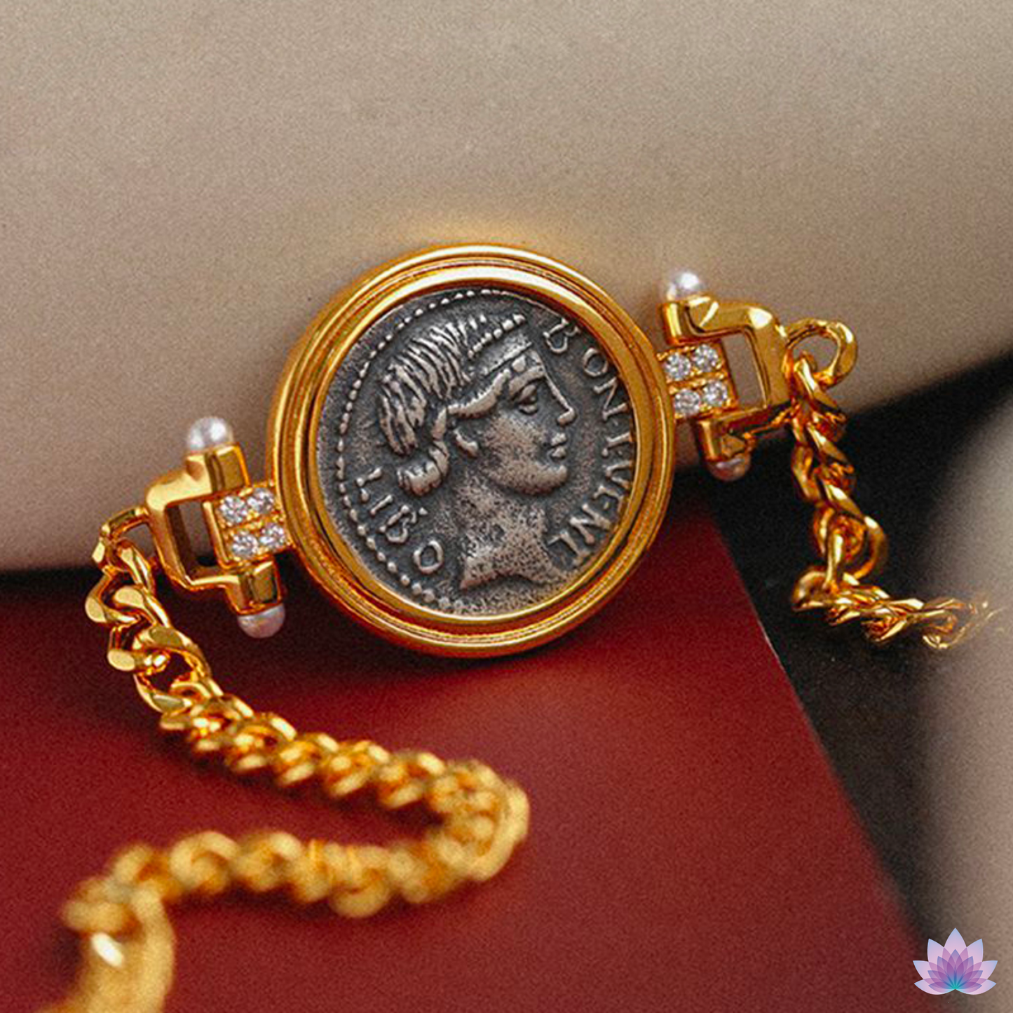Pulseira de Moeda Romana Bônus Eventus ⚬ Amuleto do Sucesso, Pingente Réplica de Denário de Prata Antigo ⚬ BON. EVENT. LIBO. Joia da República Romana com Relevo Dupla Face