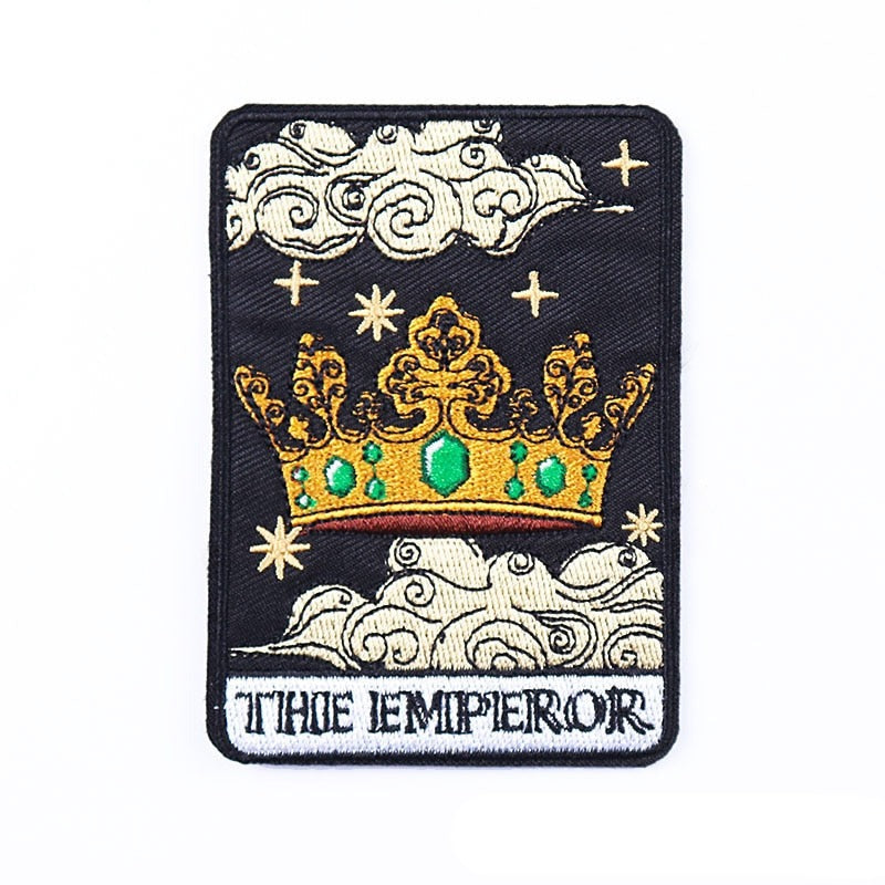 Cat Tarot Card Patch | Funny Kitty Iron On Patches | Occult Embroidered Stickers For Clothing | Witchy Sewing Thermo Adhesive Applique | Apollo Tarot Shop