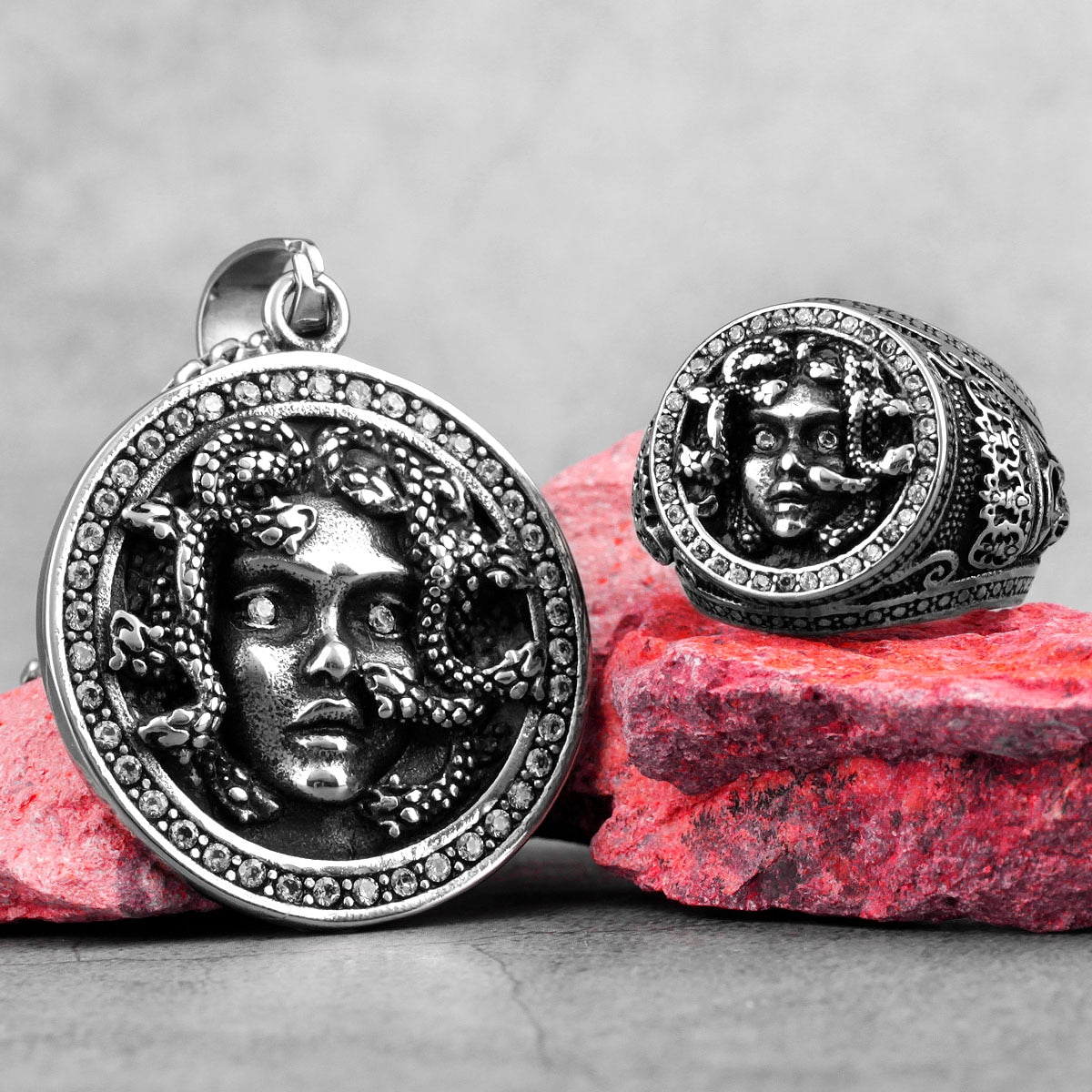 Colar Medusa | Pingente de Proteção da Mitologia Grega da Górgona | Amuleto de Adoração Pagã da Górgona | Joias da Bruxa Gorgo