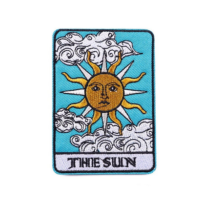 Cat Tarot Card Patch | Funny Kitty Iron On Patches | Occult Embroidered Stickers For Clothing | Witchy Sewing Thermo Adhesive Applique | Apollo Tarot Shop